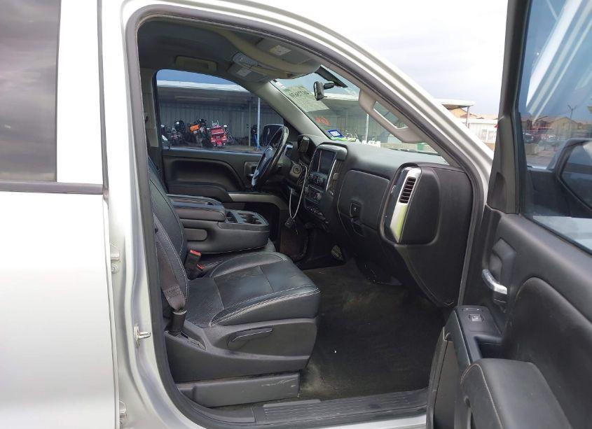 Photo 5 of 2016 Chevrolet Silverado 1500 1LT (VIN 3GCUKRECXGG157527)