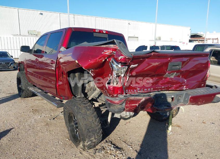 Photo 3 of 2016 Chevrolet Silverado 1500 2LT (VIN 3GCUKRECXGG176904)