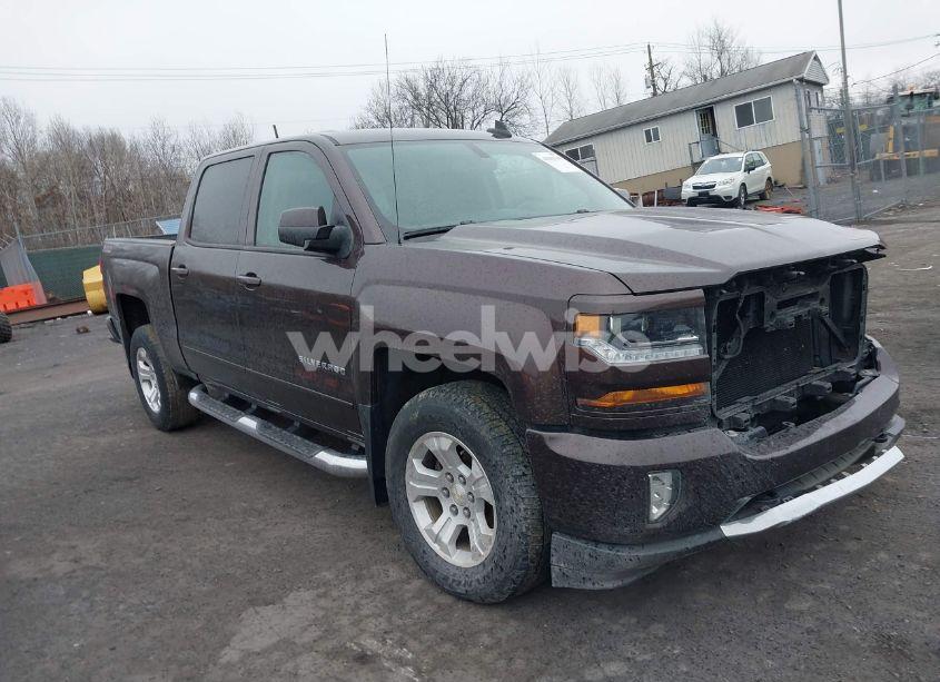 2016 Chevrolet Silverado 1500 2LT (VIN 3GCUKRECXGG180807) main photo
