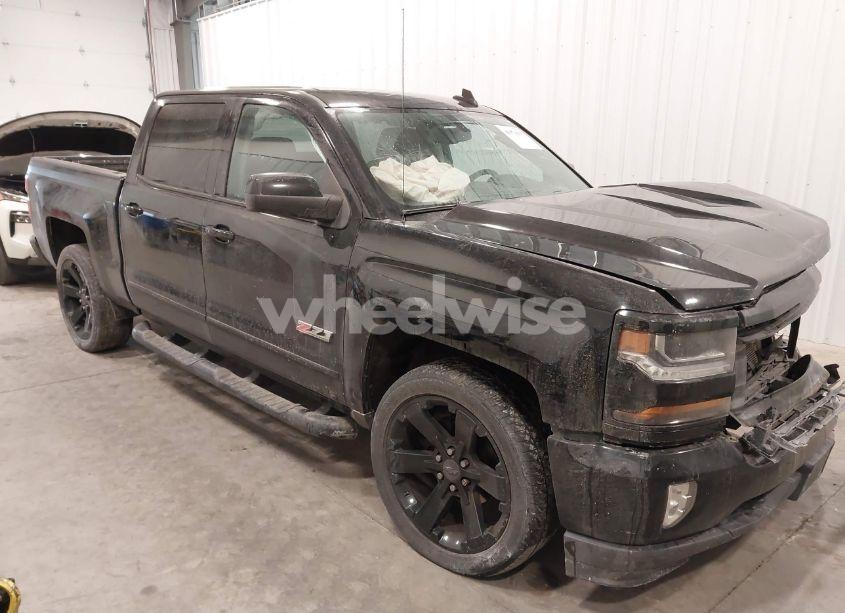 2016 Chevrolet Silverado 1500 2LT (VIN 3GCUKRECXGG321066) main photo