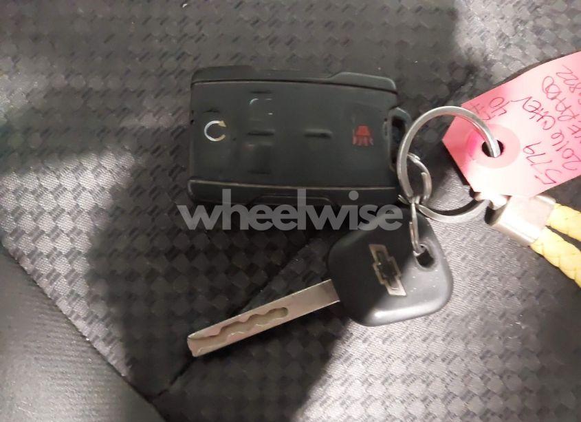 Photo 11 of 2016 Chevrolet Silverado 1500 2LT (VIN 3GCUKRECXGG321066)