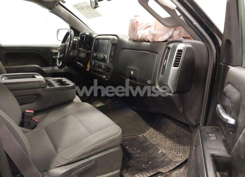 Photo 5 of 2016 Chevrolet Silverado 1500 2LT (VIN 3GCUKRECXGG321066)