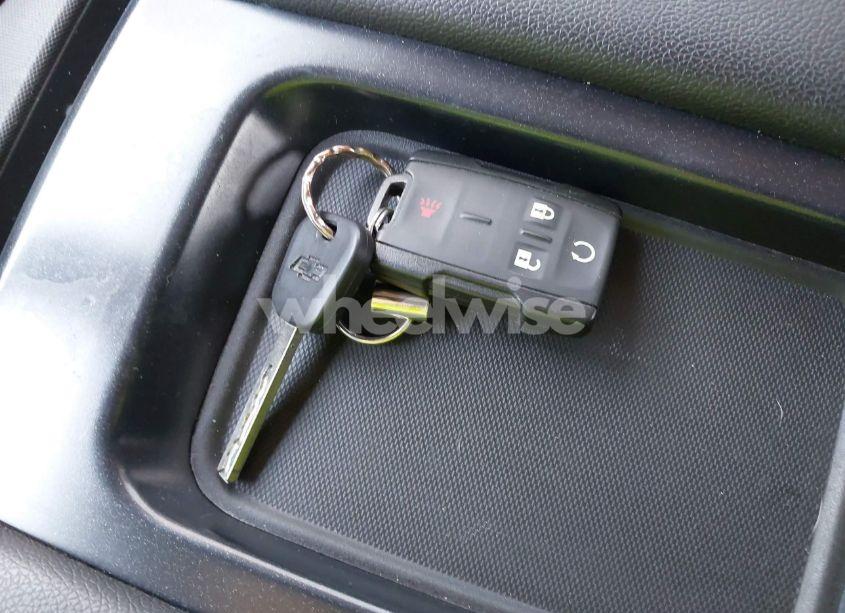 Photo 11 of 2016 Chevrolet Silverado 1500 LT (VIN 3GCUKRECXGG358277)