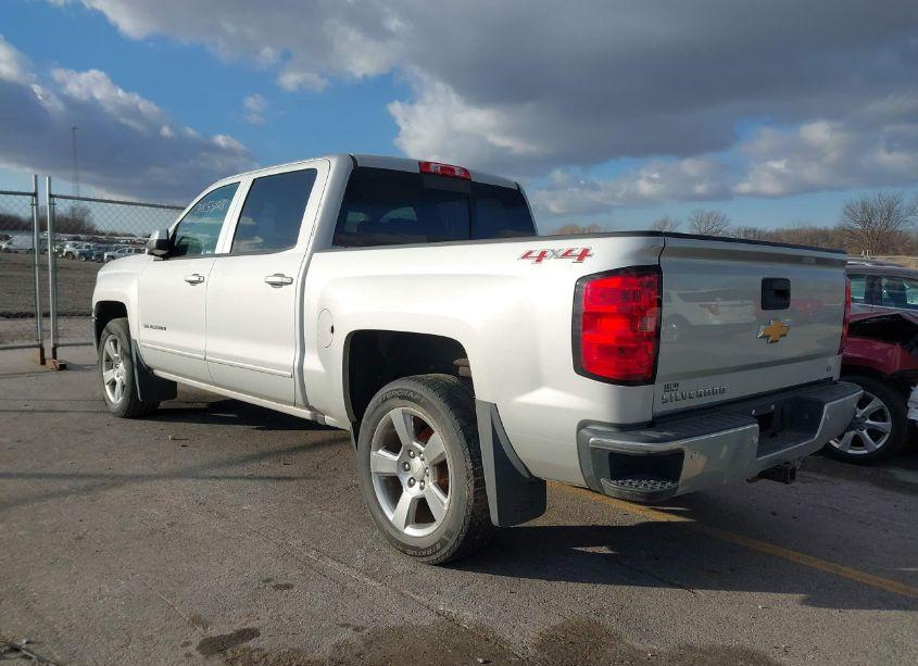 Photo 3 of 2017 Chevrolet Silverado 1500 1LT (VIN 3GCUKRECXHG233782)