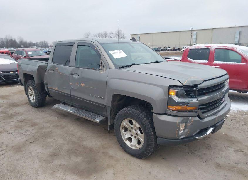 2017 Chevrolet Silverado 1500 2LT (VIN 3GCUKRECXHG285476) main photo