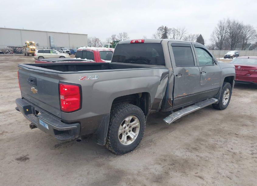 Photo 4 of 2017 Chevrolet Silverado 1500 2LT (VIN 3GCUKRECXHG285476)