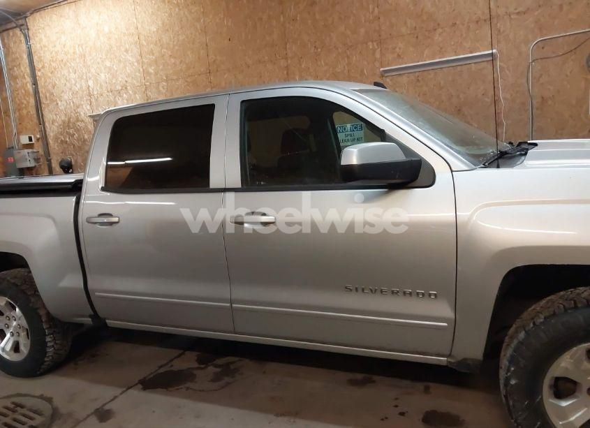 Photo 13 of 2017 Chevrolet Silverado 1500 2LT (VIN 3GCUKRECXHG310067)