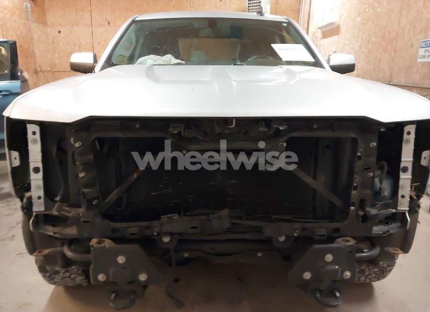 Photo 6 of 2017 Chevrolet Silverado 1500 2LT (VIN 3GCUKRECXHG310067)