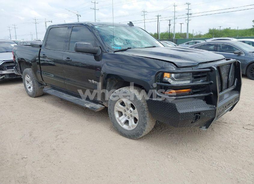 2017 Chevrolet Silverado 1500 2LT (VIN 3GCUKRECXHG395119) main photo