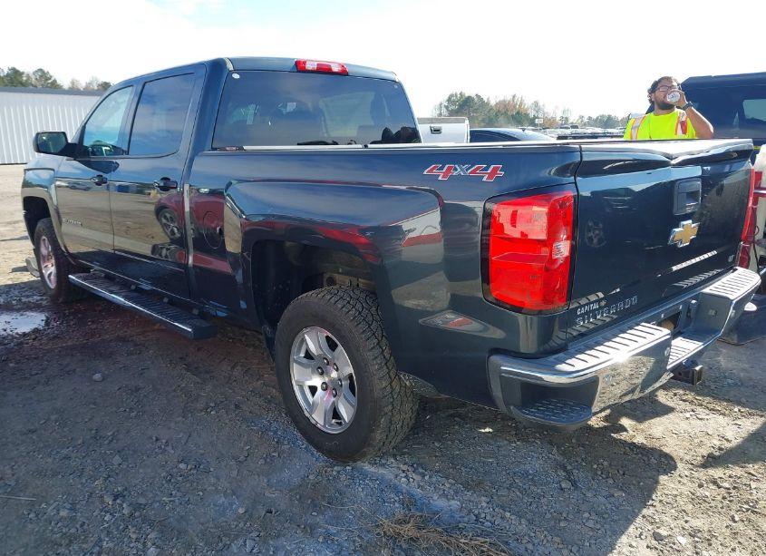 Photo 3 of 2017 Chevrolet Silverado 1500 1LT (VIN 3GCUKRECXHG412226)