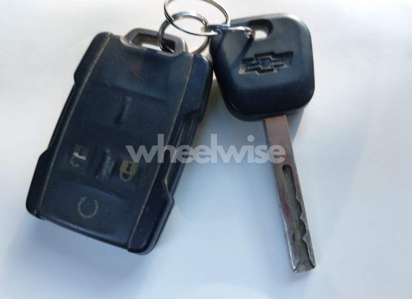 Photo 11 of 2018 Chevrolet Silverado 1500 2LT (VIN 3GCUKRECXJG171449)