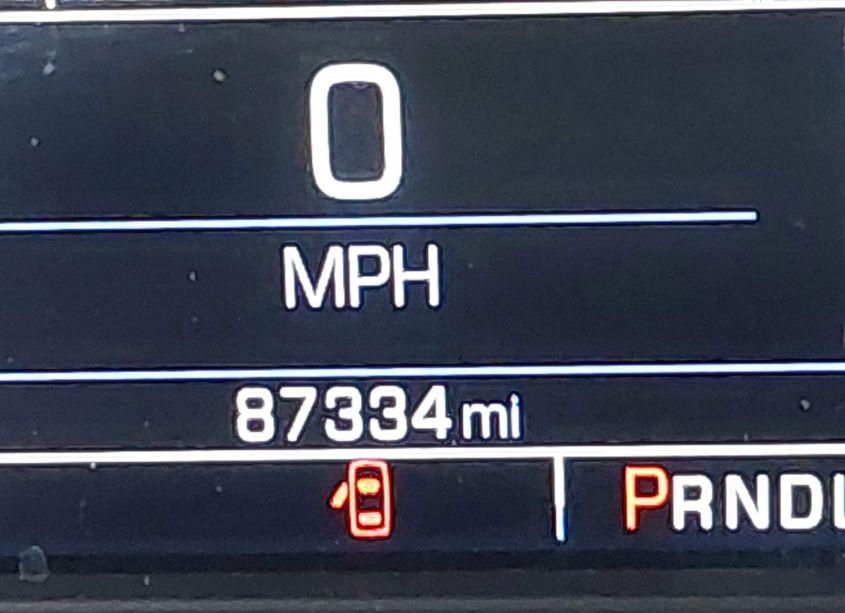 Photo 15 of 2018 Chevrolet Silverado 1500 2LT (VIN 3GCUKRECXJG419327)