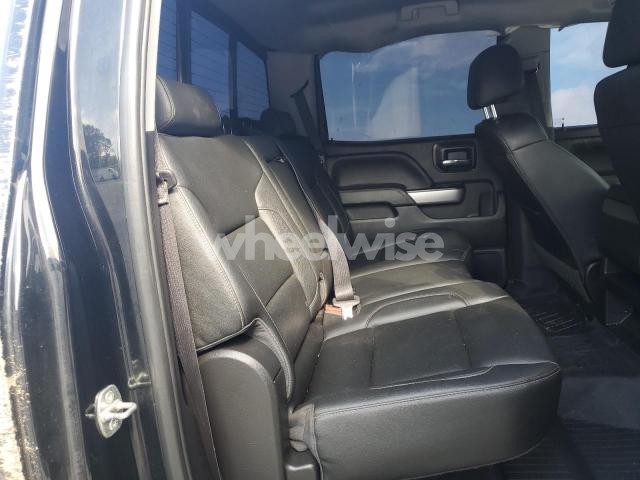 2018 CHEVROLET SILVERADO K1500 LT N/A (VIN 3GCUKRECXJG510792) main photo