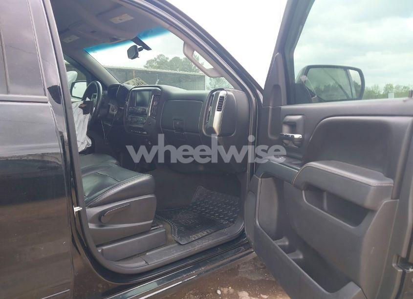 Photo 5 of 2017 Chevrolet Silverado 1500 1LT (VIN 3GCUKREH1HG120881)