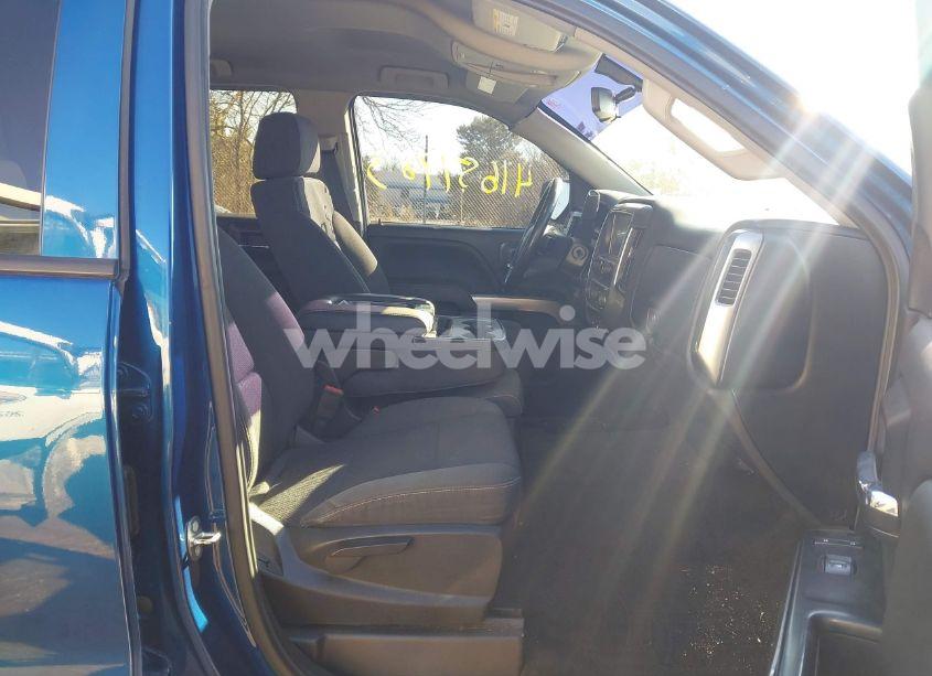 Photo 5 of 2018 Chevrolet Silverado 1500 1LT (VIN 3GCUKREH1JG148282)