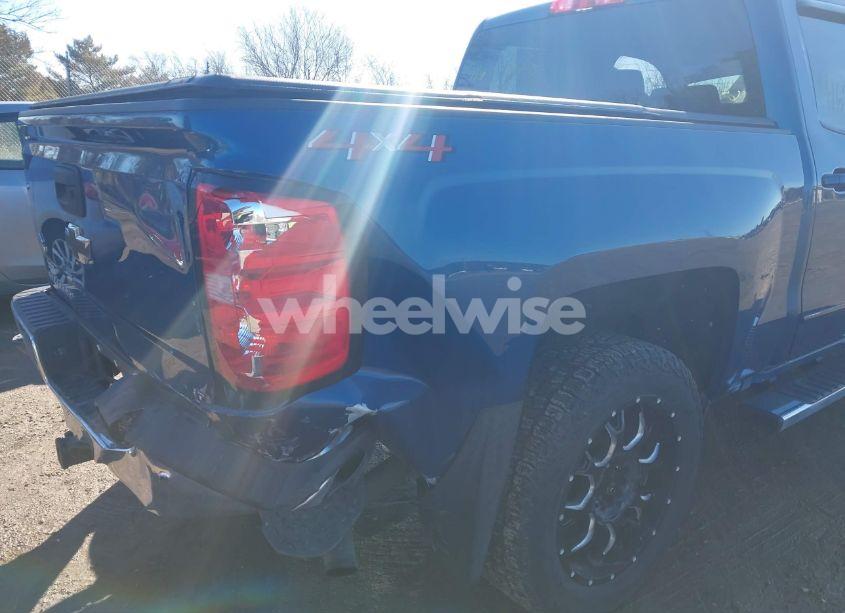 Photo 6 of 2018 Chevrolet Silverado 1500 1LT (VIN 3GCUKREH1JG148282)