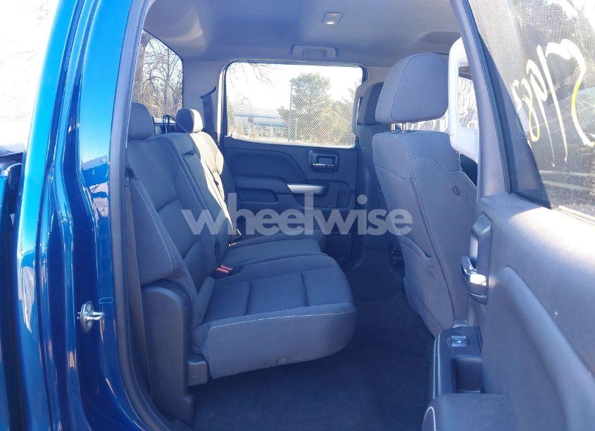 Photo 8 of 2018 Chevrolet Silverado 1500 1LT (VIN 3GCUKREH1JG148282)