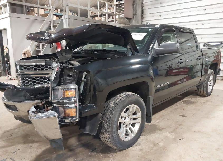 Photo 2 of 2014 Chevrolet Silverado 1500 1LT (VIN 3GCUKREH2EG559843)