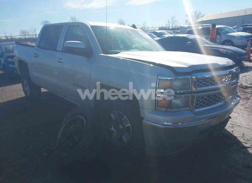 2015 Chevrolet Silverado 1500 1LT (VIN 3GCUKREH3FG267507) main photo