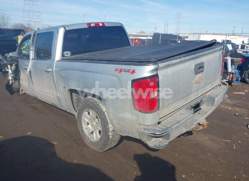Photo 3 of 2015 Chevrolet Silverado 1500 1LT (VIN 3GCUKREH3FG267507)
