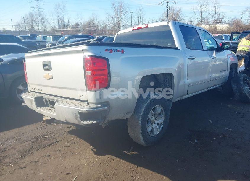Photo 4 of 2015 Chevrolet Silverado 1500 1LT (VIN 3GCUKREH3FG267507)