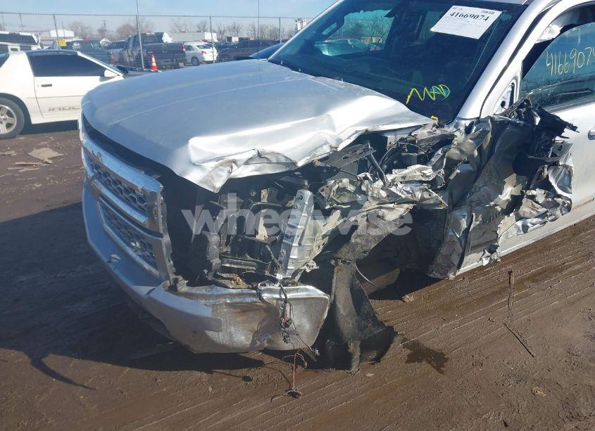 Photo 6 of 2015 Chevrolet Silverado 1500 1LT (VIN 3GCUKREH3FG267507)
