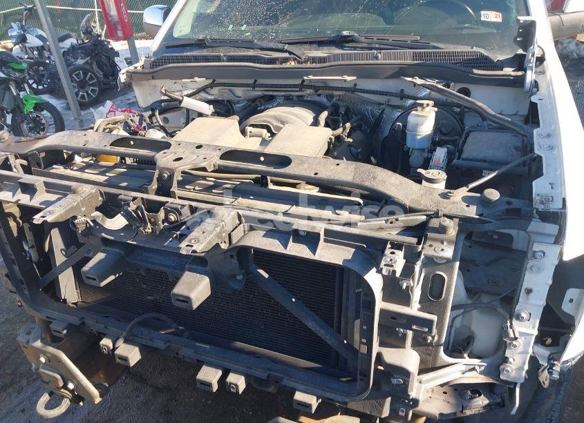 Photo 10 of 2014 Chevrolet Silverado 1500 2LT (VIN 3GCUKREH4EG293631)