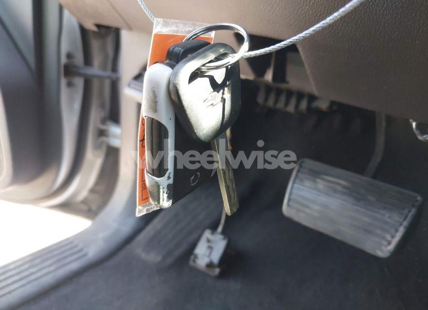 Photo 11 of 2015 Chevrolet Silverado 1500 1LT/2LT (VIN 3GCUKREH4FG160918)