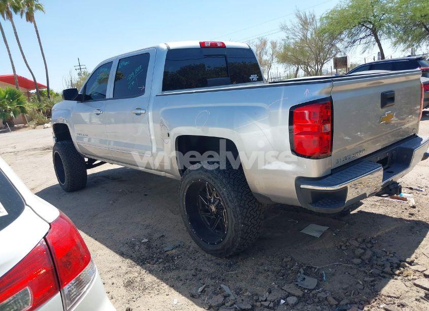 Photo 3 of 2015 Chevrolet Silverado 1500 1LT/2LT (VIN 3GCUKREH4FG160918)