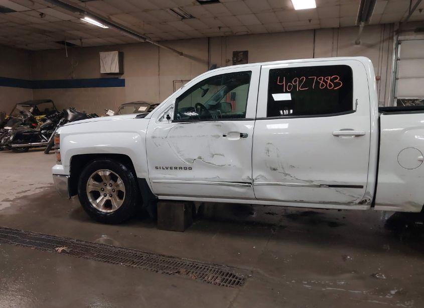 Photo 6 of 2015 Chevrolet Silverado 1500 2LT (VIN 3GCUKREH4FG235052)