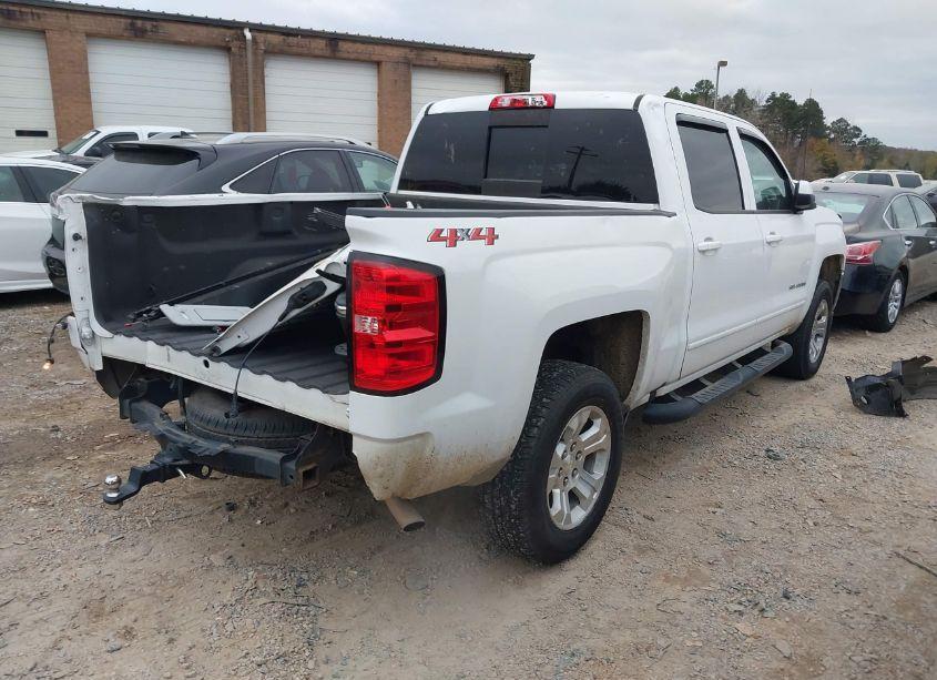 Photo 4 of 2018 Chevrolet Silverado 1500 1LT (VIN 3GCUKREH5JG255206)