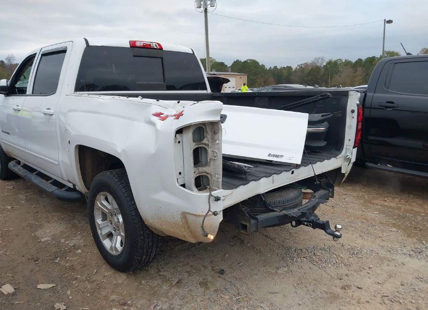 Photo 6 of 2018 Chevrolet Silverado 1500 1LT (VIN 3GCUKREH5JG255206)