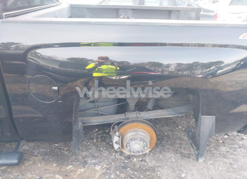 Photo 18 of 2014 Chevrolet Silverado 1500 1LT (VIN 3GCUKREH6EG221992)