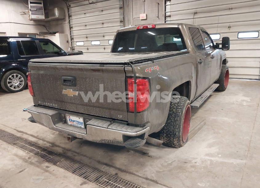 Photo 4 of 2014 Chevrolet Silverado 1500 1LT (VIN 3GCUKREH6EG558016)