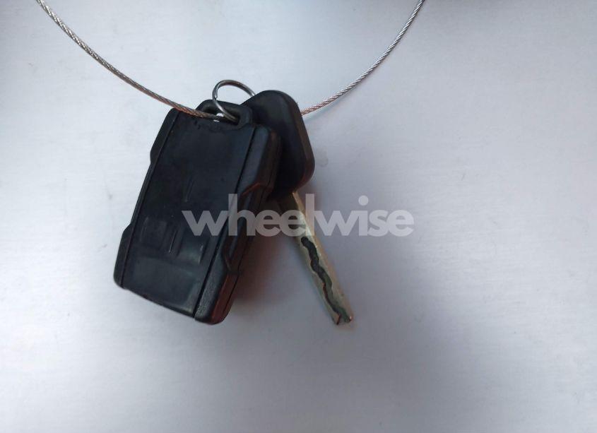 Photo 11 of 2017 Chevrolet Silverado 1500 2LT (VIN 3GCUKREH6HG129737)