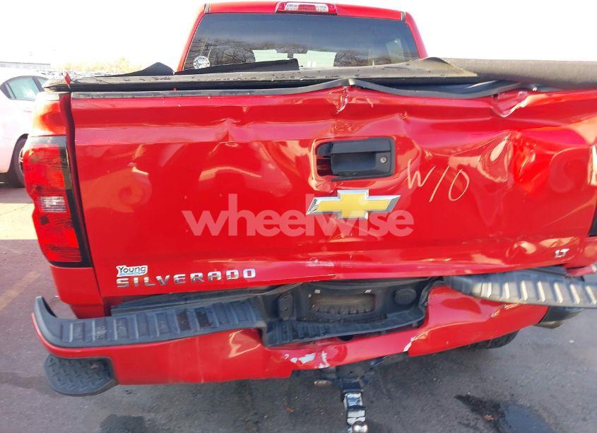 Photo 6 of 2017 Chevrolet Silverado 1500 2LT (VIN 3GCUKREH6HG129737)