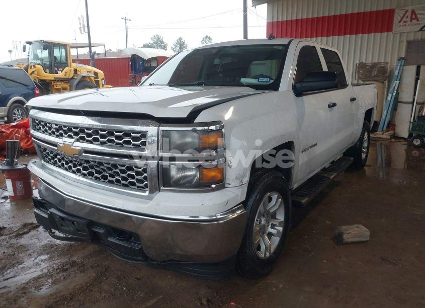 Photo 2 of 2014 Chevrolet Silverado 1500 1LT (VIN 3GCUKREH8EG388693)