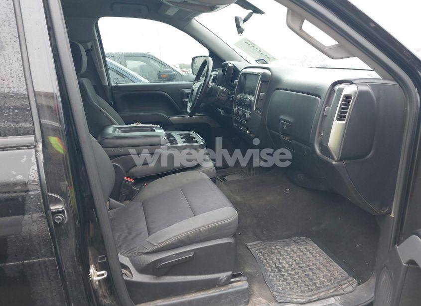 Photo 5 of 2015 Chevrolet Silverado 1500 2LT (VIN 3GCUKREH8FG239959)