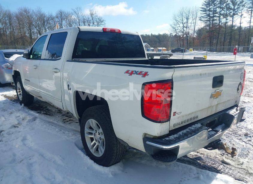 Photo 3 of 2016 Chevrolet Silverado 1500 (VIN 3GCUKREH8GG223505)
