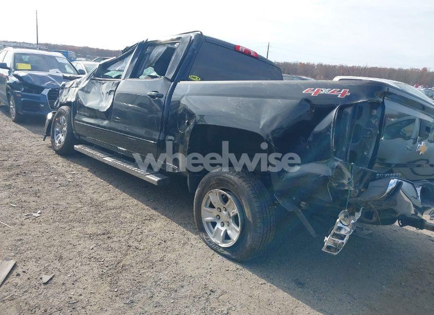 Photo 3 of 2015 Chevrolet Silverado 1500 1LT (VIN 3GCUKREHXFG462293)