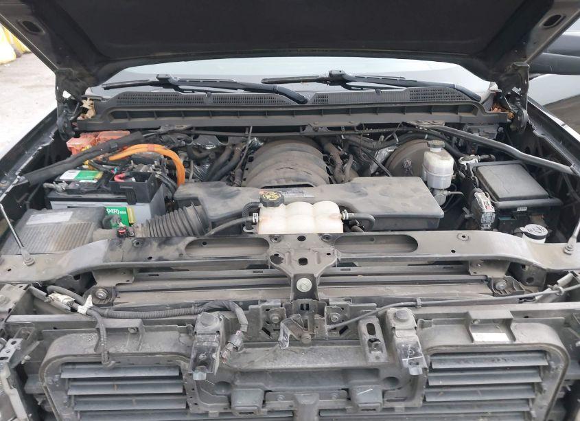 Photo 10 of 2018 Chevrolet Silverado 1500 LT (VIN 3GCUKRER7JG356577)