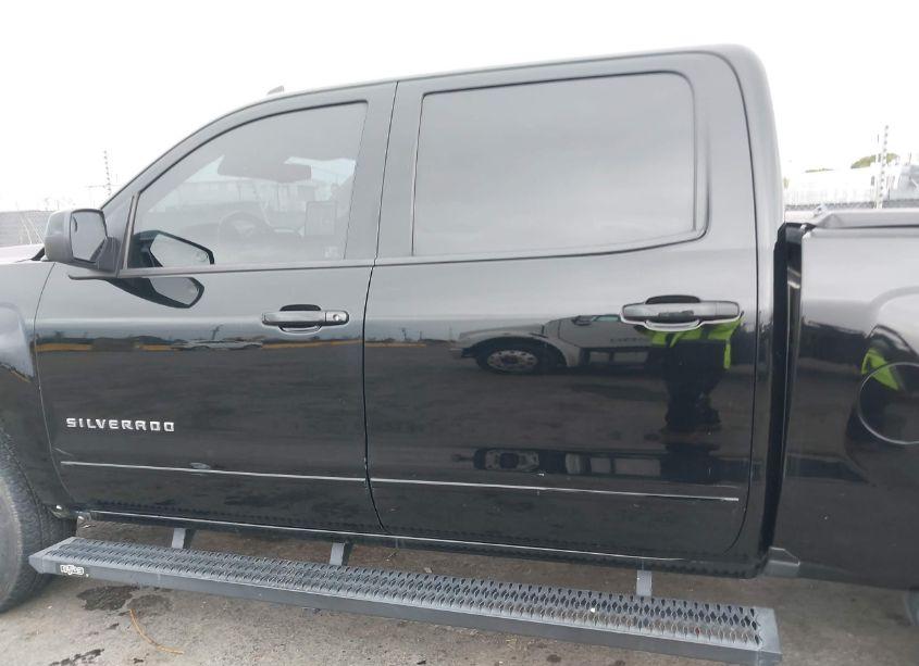 Photo 15 of 2018 Chevrolet Silverado 1500 LT (VIN 3GCUKRER7JG356577)