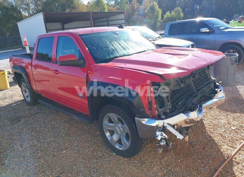 2018 Chevrolet Silverado 1500 LT (VIN 3GCUKRER7JG388431) main photo