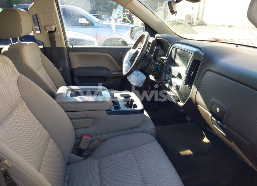 Photo 5 of 2018 Chevrolet Silverado 1500 LT (VIN 3GCUKRER7JG388431)