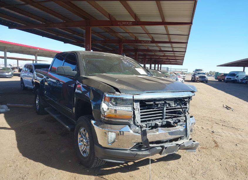 2018 Chevrolet Silverado 1500 1LT (VIN 3GCUKRER8JG287169) main photo