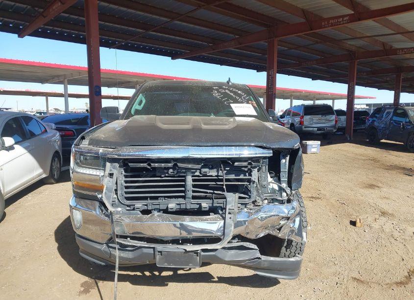 Photo 12 of 2018 Chevrolet Silverado 1500 1LT (VIN 3GCUKRER8JG287169)