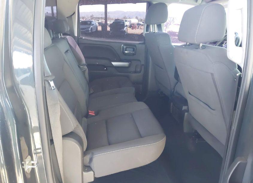 Photo 8 of 2018 Chevrolet Silverado 1500 1LT (VIN 3GCUKRER8JG287169)