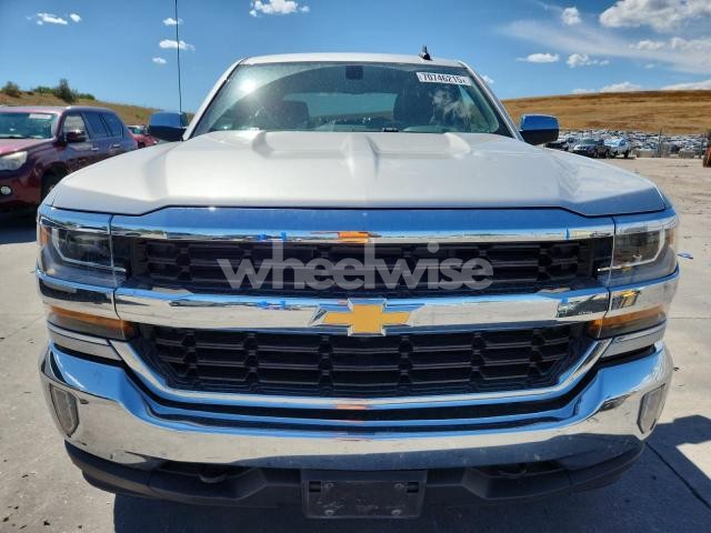 Photo 5 of 2018 CHEVROLET SILVERADO K1500 LT N/A (VIN 3GCUKRERXJG344441)