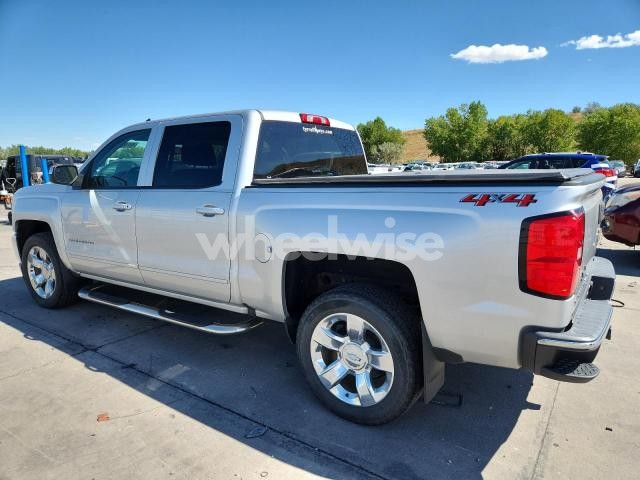 Photo 9 of 2018 CHEVROLET SILVERADO K1500 LT N/A (VIN 3GCUKRERXJG344441)