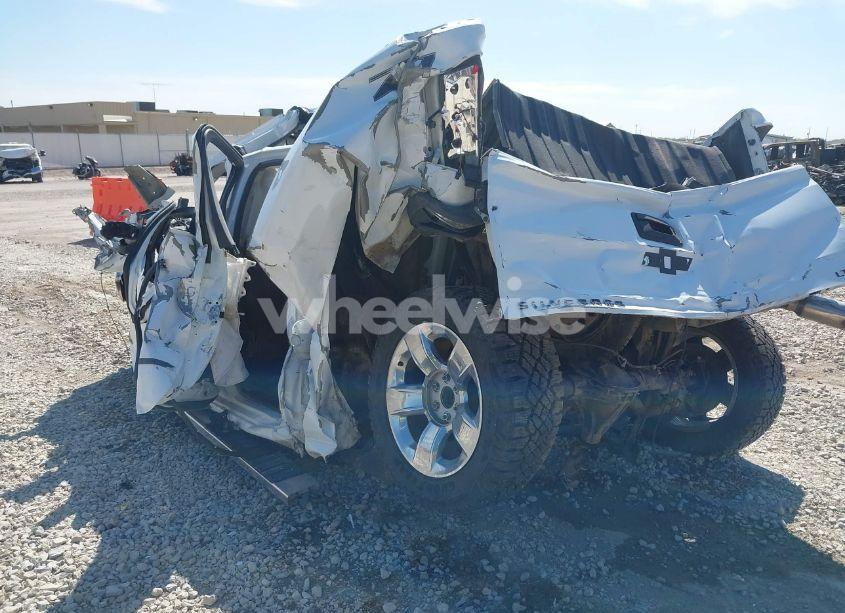 Photo 3 of 2015 Chevrolet Silverado 1500 1LZ (VIN 3GCUKSEC0FG295759)